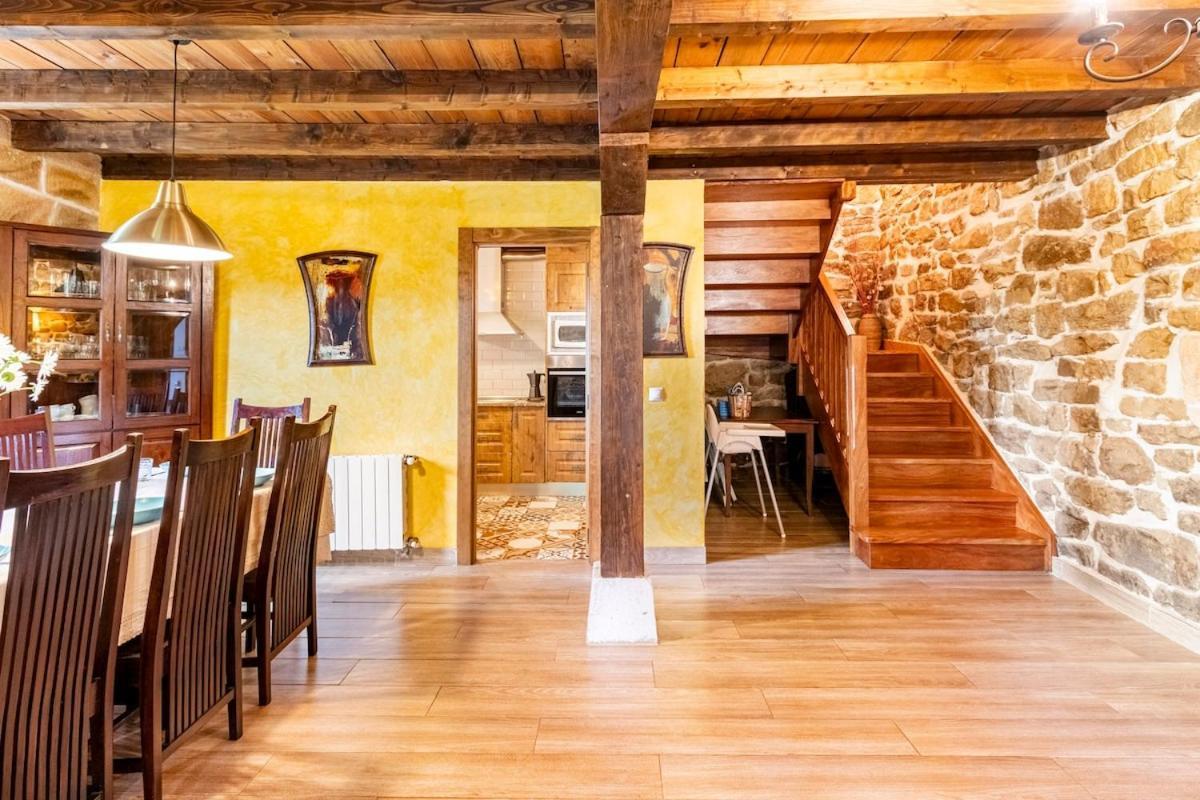 Casa De Pueblo Las Golondrinas De Luena San Miguel de Luena ภายนอก รูปภาพ