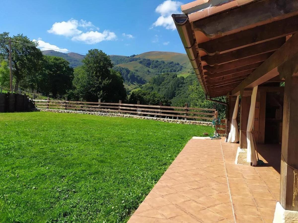 Casa De Pueblo Las Golondrinas De Luena San Miguel de Luena ภายนอก รูปภาพ